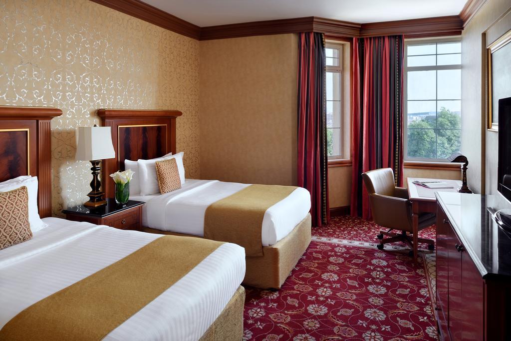 Al Aziziyah Boutique Hotel Doha Dış mekan fotoğraf A guest room at the hotel